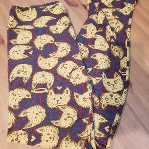 Lularoe angel kitten leggings size OS
